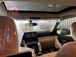 تۆیۆتا لاند کروزەر